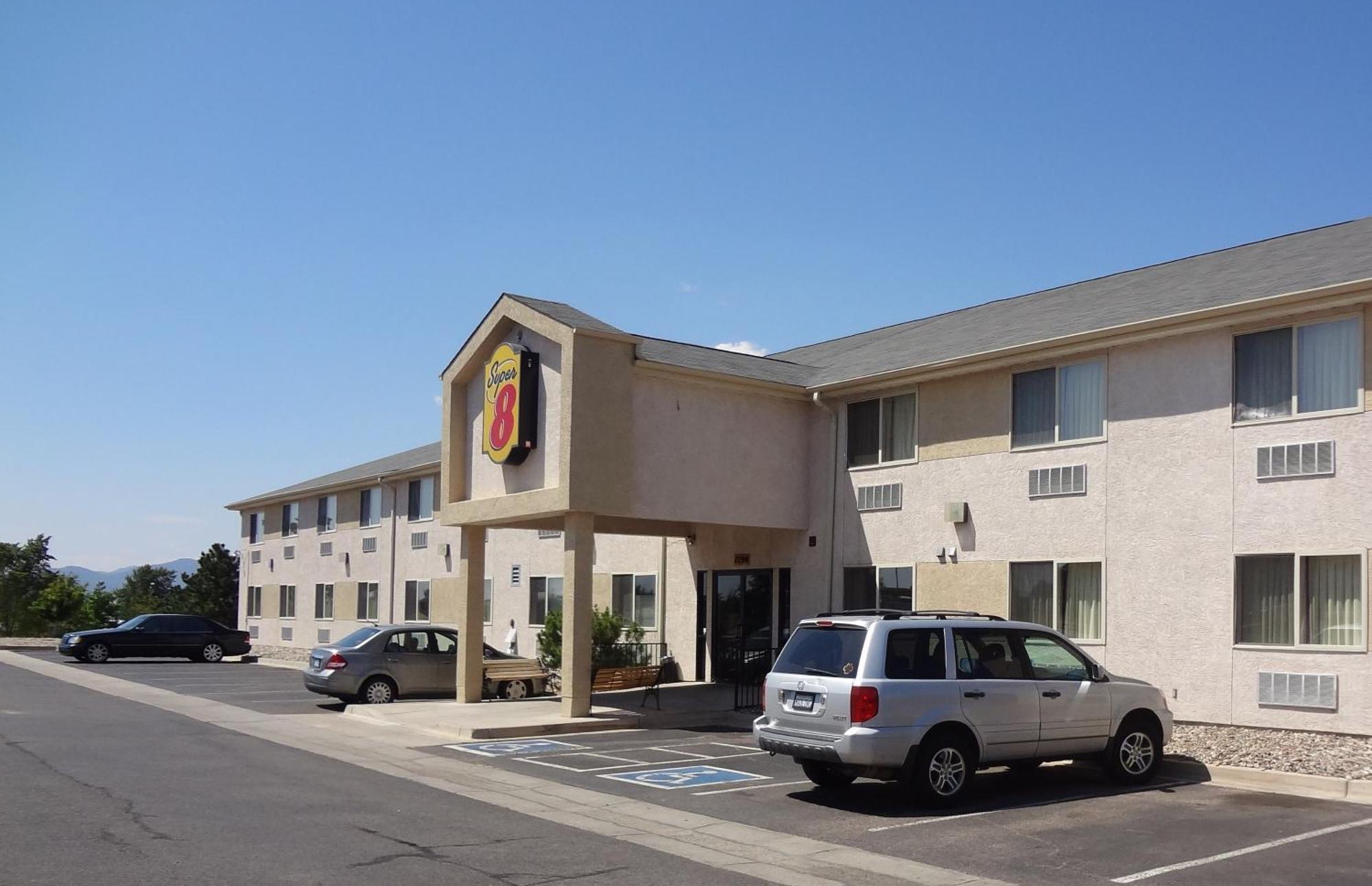 Motel Super 8 By Wyndham Colorado Springs Airport Exterior foto