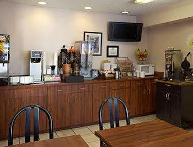 Motel Super 8 By Wyndham Colorado Springs Airport Exterior foto